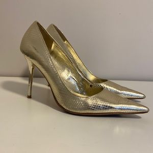 Metallic gold stilettos